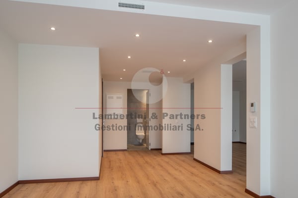 UFFICI COMPLETAMENTE RINNOVATI 7
