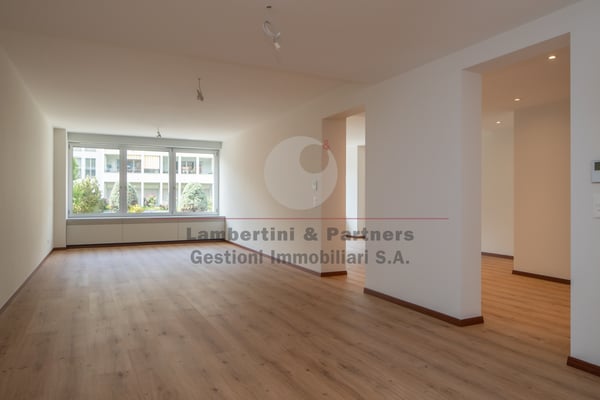 UFFICI COMPLETAMENTE RINNOVATI 8