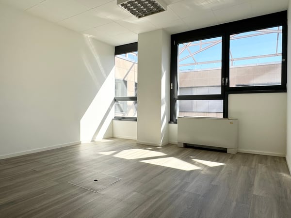 Moderno ufficio in posizione strategica e con aria condizionata 8
