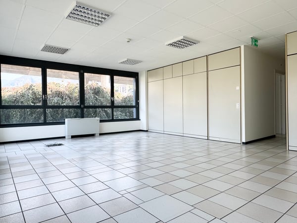 Ufficio in posizione strategica con aria condizionata 2