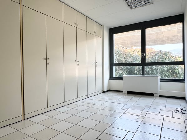 Ufficio in posizione strategica con aria condizionata 8