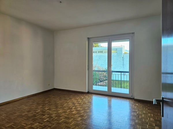 Bellinzona Daro: Ampia e confortevole casa bifamiliare con incantevole vista dominante 11