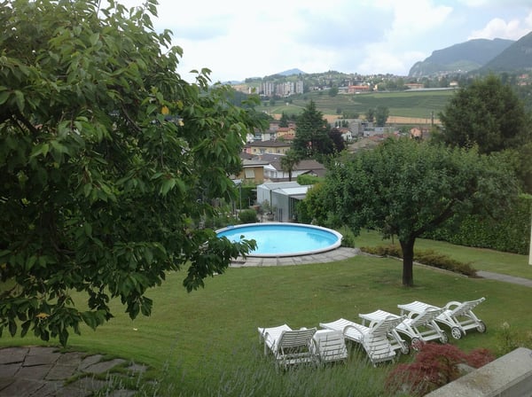 Balerna: Meravigliosa casa unifamiliare immersa nel verde, con ampio giardino e piscina 5