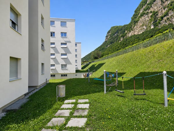 Mendrisio: Affittasi 2 confortevoli appartamenti 3.5 locali rinnovati, in posizione strategica 10
