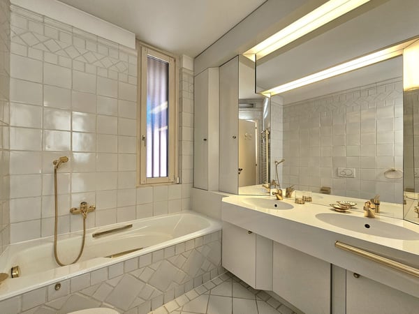 Ruvigliana: Luxurious 5.5-room apartment with enchanting lake view, private garden and terraces 16