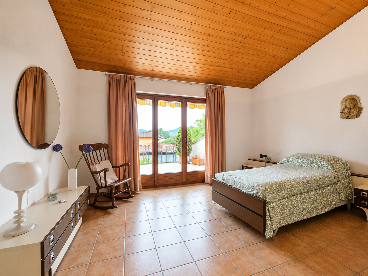 Immobilie in S. Pietro - Stabio San Pietro: Affascinante casa unifamiliare 3.5 locali con giardino privato e vista aperta - Bild 10