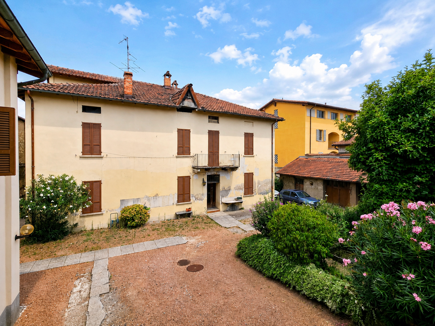 Immobilie in S. Pietro - Stabio San Pietro: Affascinante casa unifamiliare 3.5 locali con giardino privato e vista aperta - Bild 2