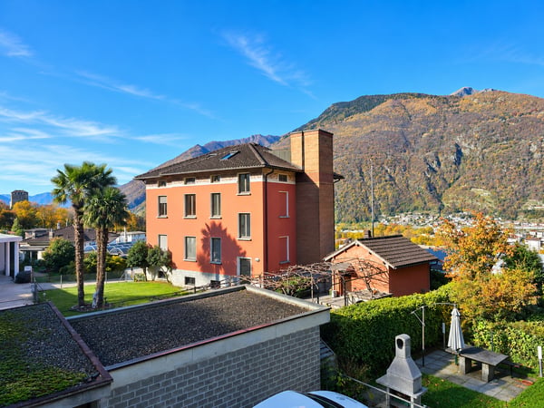 Bellinzona Daro: Ampia e confortevole casa bifamiliare con incantevole vista dominante 14