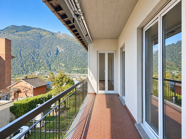 Bellinzona Daro: Ampia e confortevole casa bifamiliare con incantevole vista dominante 7