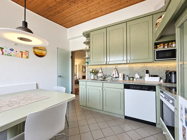 Mendrisio: Deliziosa casa unifamiliare contigua con splendido giardino e vista panoramica 10