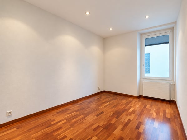 Chiasso: Elegante ufficio di rappresentanza 3 locali in zona centrale 10