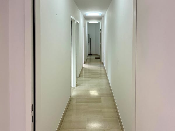 UFFICIO DI 1 LOCALI IN POSIZIONE CENTRALE A MENDRISIO 7