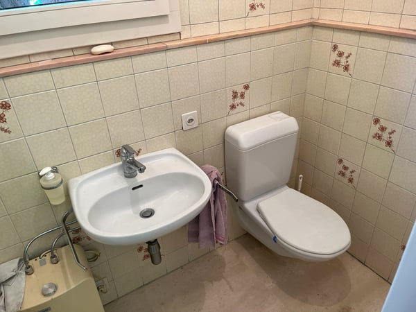 UFFICIO DI 1 LOCALI IN POSIZIONE CENTRALE A MENDRISIO 11