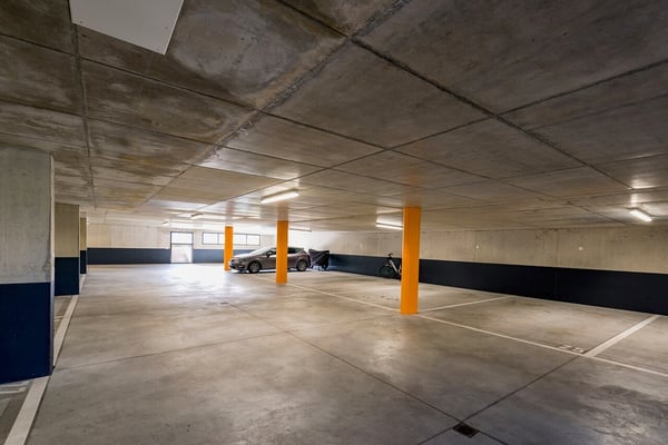 POSTI AUTO IN AUTORIMESSA 1