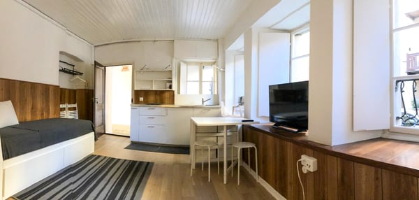 MONOLOCALE CON CORTE INTERNA NEL PRESTIGIOSO PALAZZO TORRIANI 2