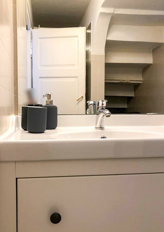 MONOLOCALE CON CORTE INTERNA NEL PRESTIGIOSO PALAZZO TORRIANI 6