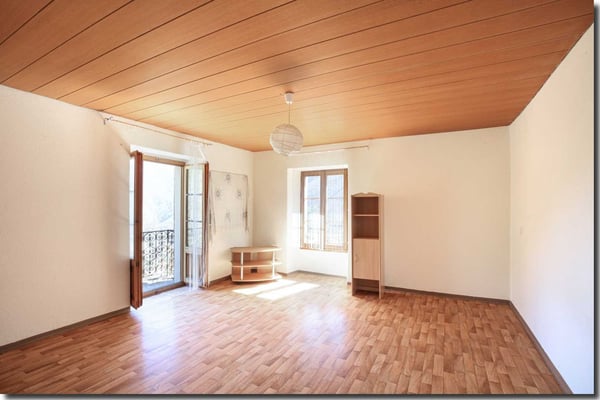 Historisches Gebäude sowie freistehendes Haus 10
