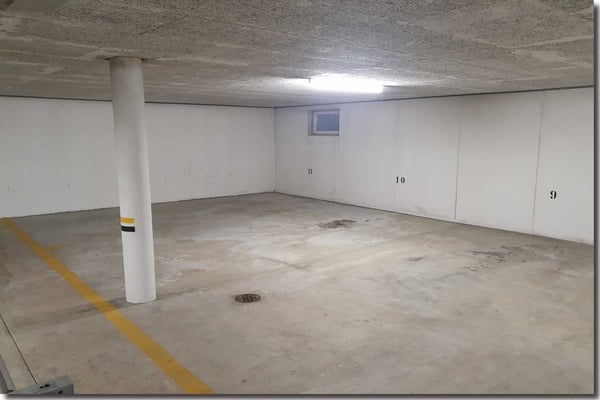Parkmöglichkeit in der Tiefgarage | Parcheggio in autorimessa 3