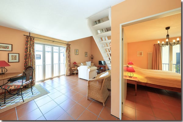 Stilvolle Maisonette-Wohnung mitten im Ortskern! 2