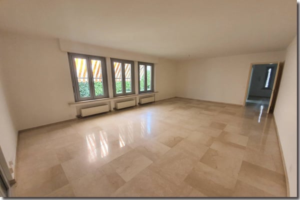 Gediegenes Wohnen verlangt Raum... und einen Top Standort ! 4