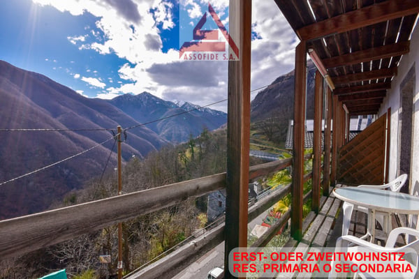 Casa con 6 appartamenti / Haus mit 6 Wohnungen 1