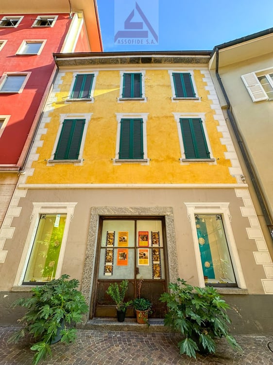 Stabile a reddito / Renditegebäude 2