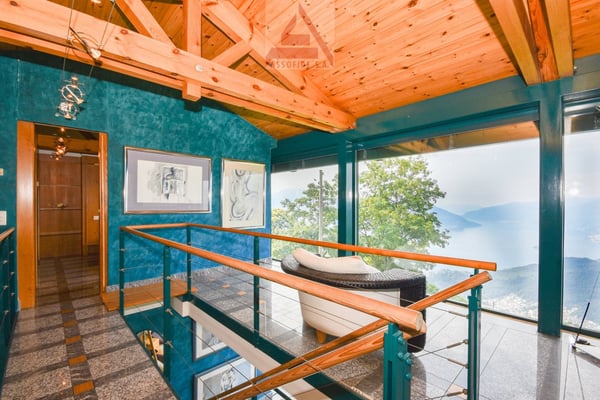 Villa con piscina / Villa mit Pool - ca. 300 m2 2