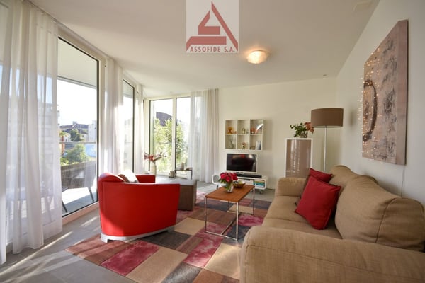 Un piccolo gioiello tra lago e colline / Ein kleines Juwel zwischen See und Hügeln 1