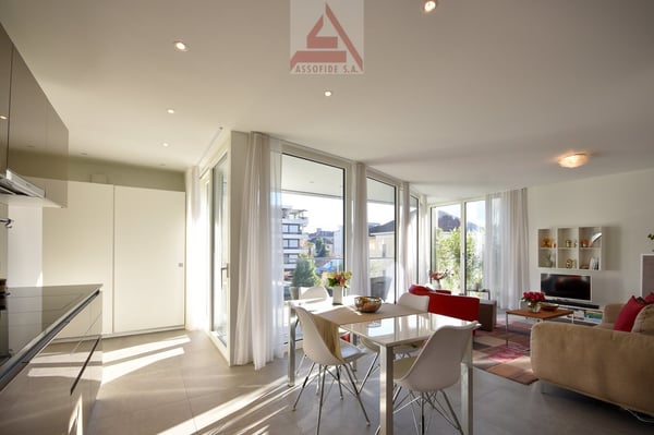 Un piccolo gioiello tra lago e colline / Ein kleines Juwel zwischen See und Hügeln 2