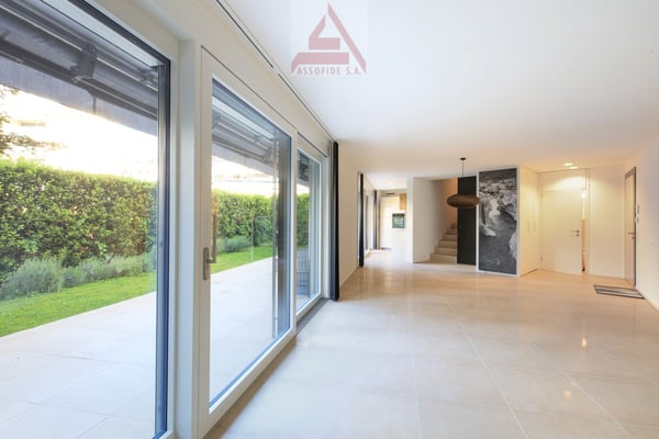 Elegante duplex di 1.5 locali /  Elegante 1.5-Zimmer-Duplexwohnung 3