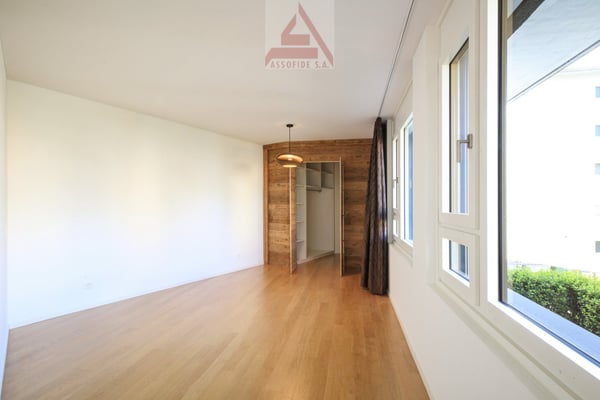 Elegante duplex di 1.5 locali /  Elegante 1.5-Zimmer-Duplexwohnung 4