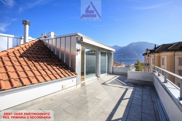 Splendido attico di 1.5 locali / Wunderschöne 1.5-Zimmer-Attikawohnung 1