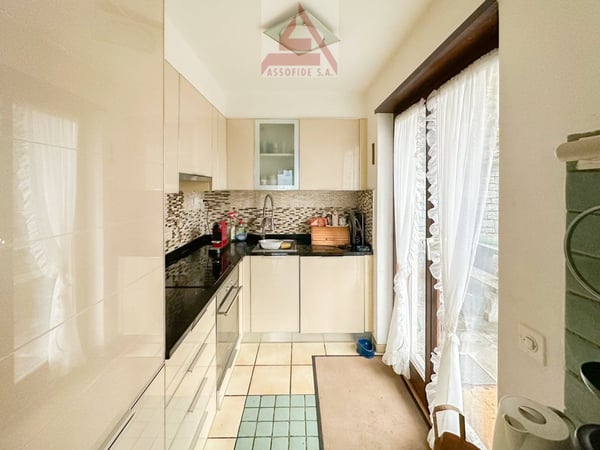 Un gioiello con fantastica vista sul lago / Ein Bijou mit fantastischer Seesicht 2