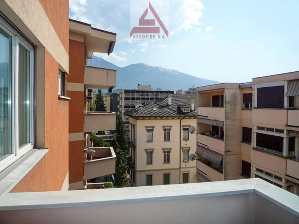 Il tuo appartamento in centro città / Deine Wohnung im Stadtzentrum 2