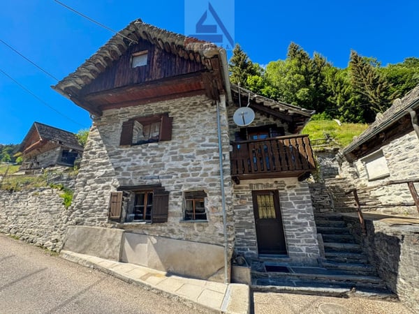 Un rifugio autentico tra le montagne / Ein authentischer Rückzugsort in den Bergen 7