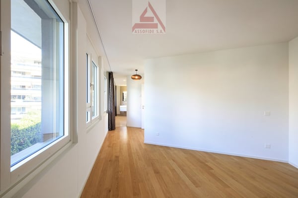 Elegante duplex di 3.5 locali / Elegante 3,5-Zimmer-Duplexwohnung 8
