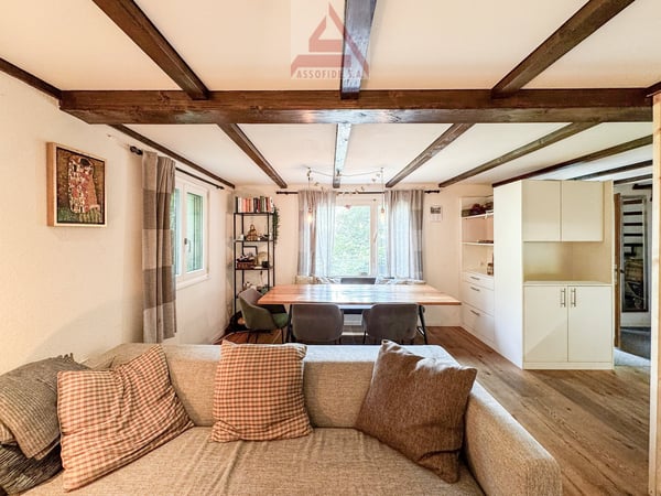 Casa immersa nel verde / Haus mitten im Grünen 4