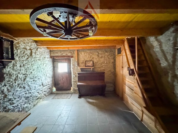 3 rustici da ristrutturare / 3 renovierungsbedürftige Rustici 4