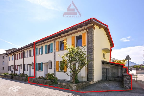 Deliziose casette a schiera a Solduno / Wunderschöne Reihenhäuser in Solduno 12