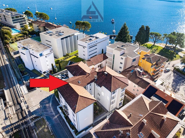 Prestigioso attico di 5.5 locali vista lago/Prestigioses 5.5-Zimmer-Attika mit Seeblick 12