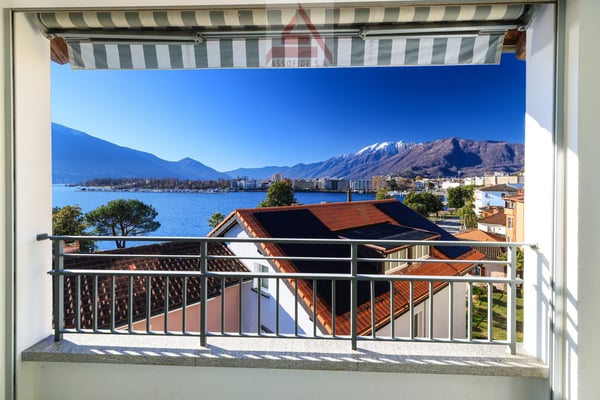 Prestigioso attico di 5.5 locali vista lago/Prestigioses 5.5-Zimmer-Attika mit Seeblick 13