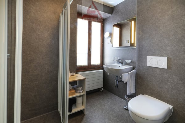 Piccolo boutique hotel con ristorante e ostello / Kleines Boutique-Hotel mit Restaurant und Hostel 9