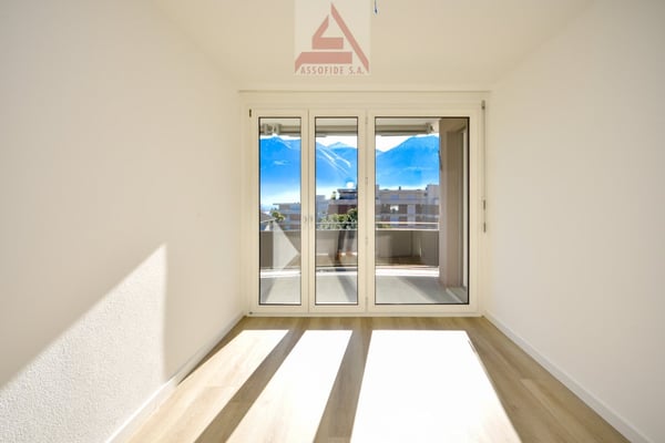 Luminoso appartamento di 4.5 locali / Helle 4.5 - Zimmerwohnung 5