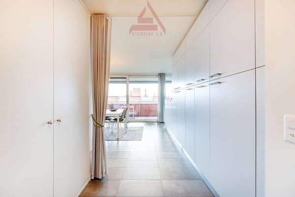 3.5 locali moderno e luminoso / 3.5-Zimmer-Wohnung, modern und sonnig 9