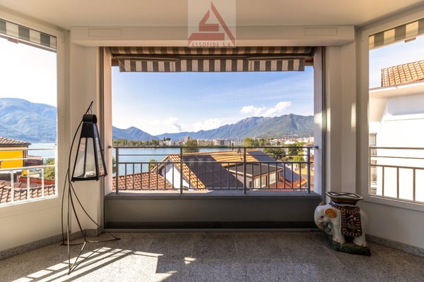 Prestigioso attico di 5.5 locali vista lago/Prestigioses 5.5-Zimmer-Attika mit Seeblick 12