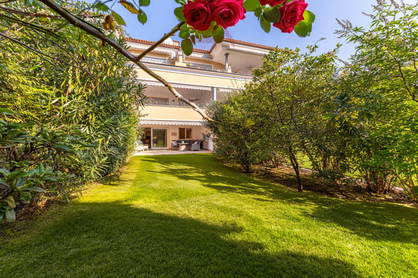 Elegante appartamento con giardino / Elegante Wohnung mit Garten 10