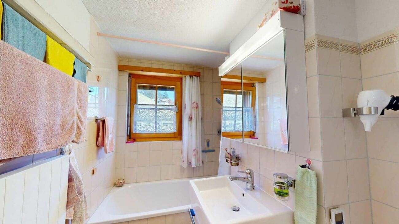 Charmante 2.5-Zimmer-Wohnung mit Panorama