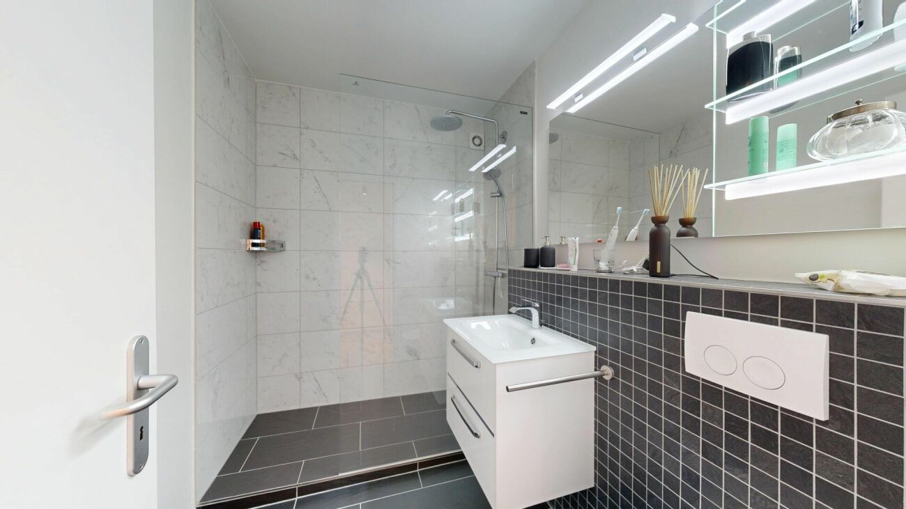 Moderne 2-Zimmer-Wohnung mit grossem Sitzplatz