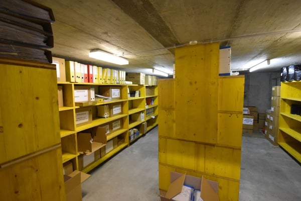 Stabile industriale / Industriegebäude 8