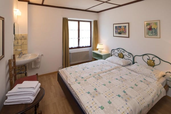 Ristorante con alloggio a Ponte Brolla / Restaurant mit Unterkunft in Ponte Brolla 5